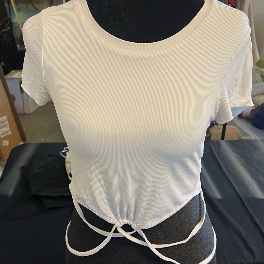 GARAGE tied crop top